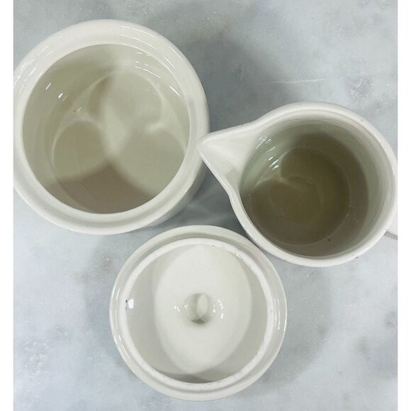 Vtg Holiday Stoneware Creamer & Sugar Set Christmas Tree Red Green Folk Craft - Picture 2 of 7